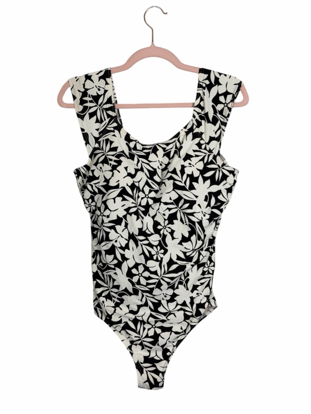 Lands’ End Black White Floral One Piece Swimsuit 16W Tummy Control Built In Bra